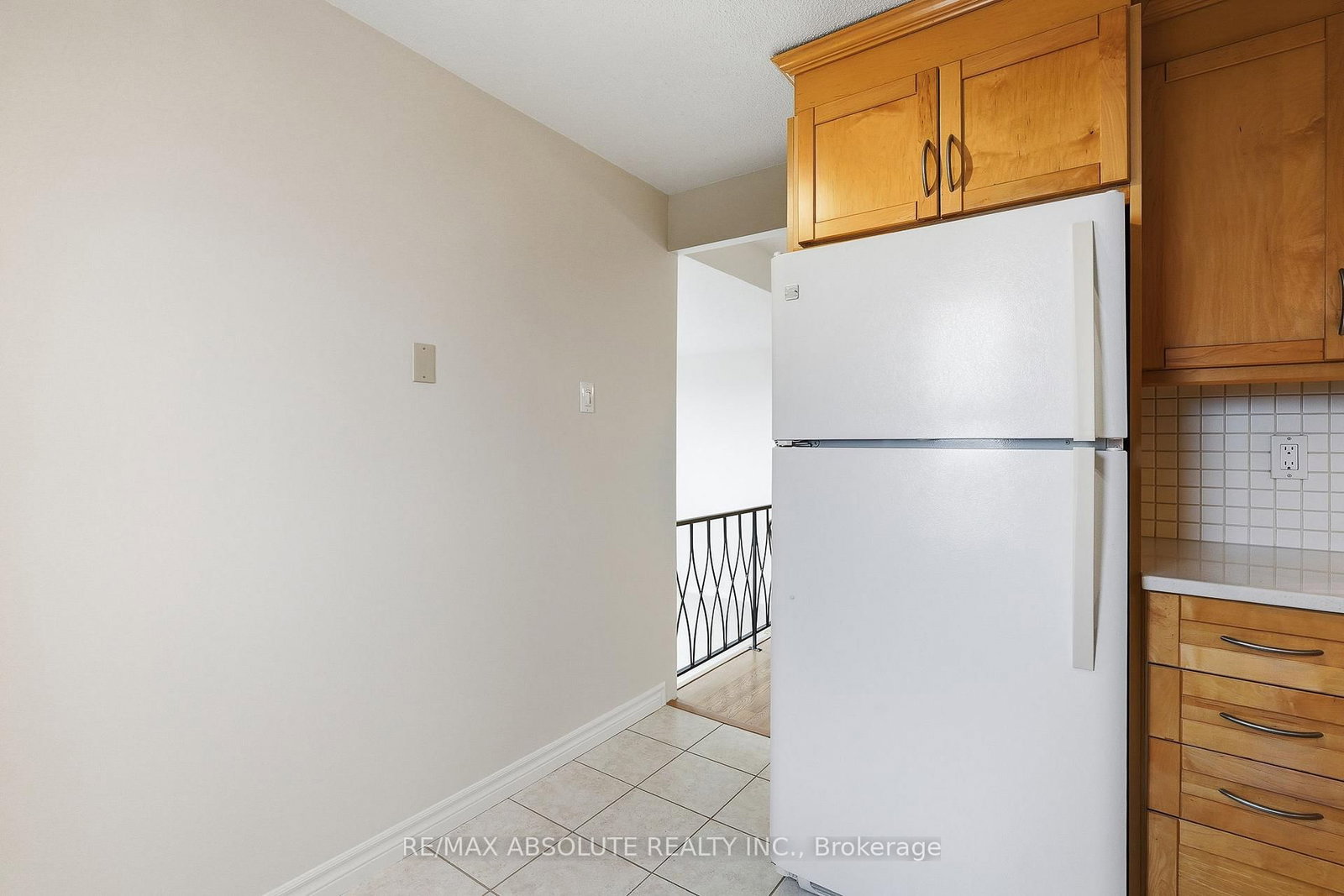 915 Elmsmere Road • #1010 • Ottawa, ON photo 17