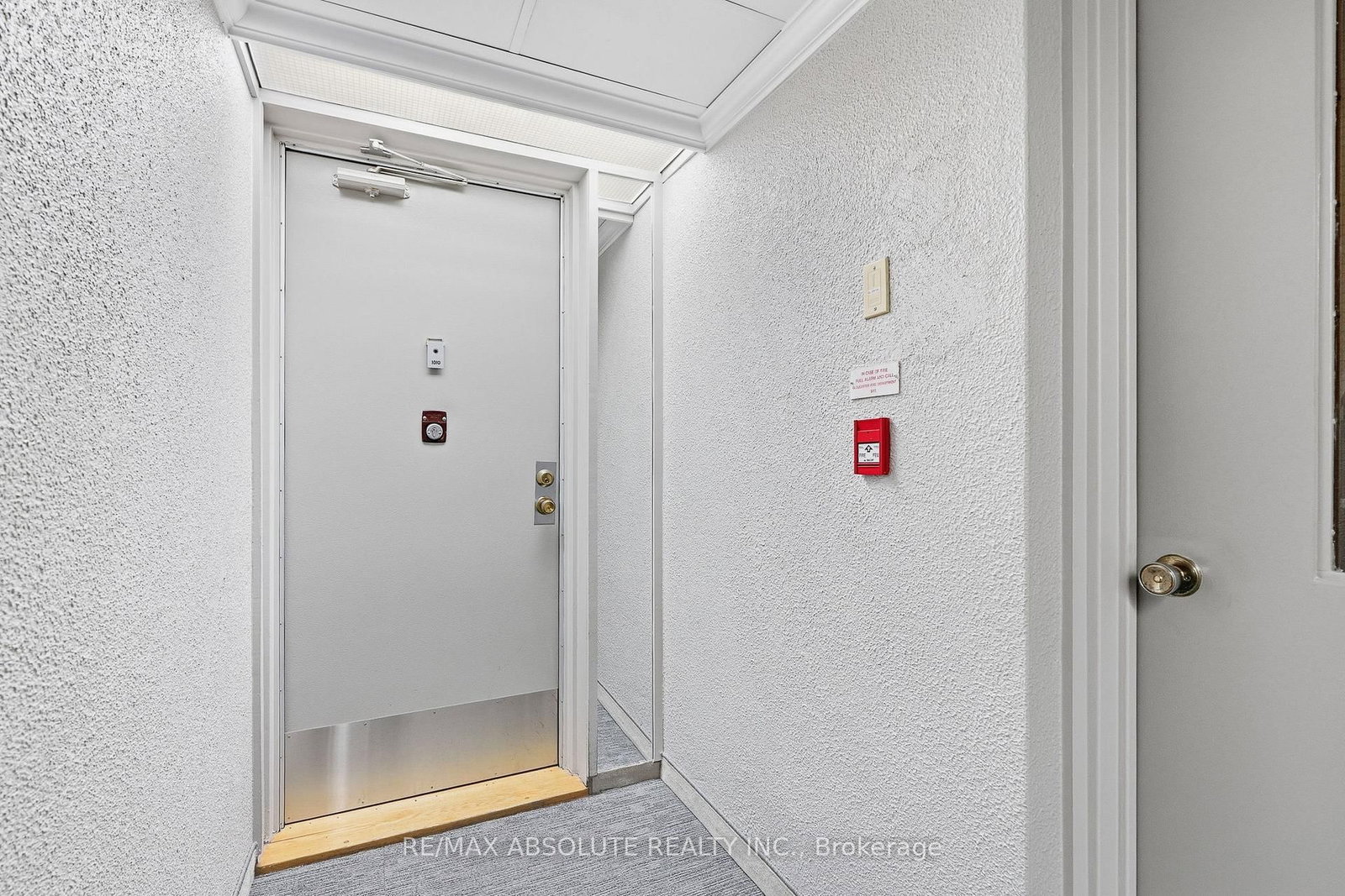 915 Elmsmere Road • #1010 • Ottawa, ON photo 6