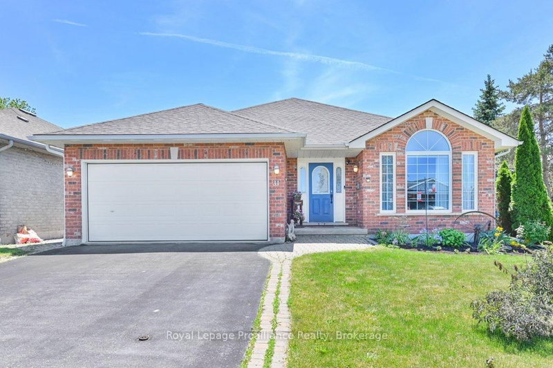 home for sale on 31 Hemlock Crescent
