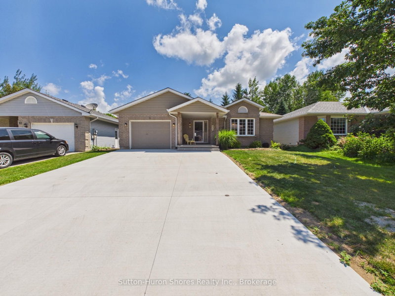 14 Eastgate Drive