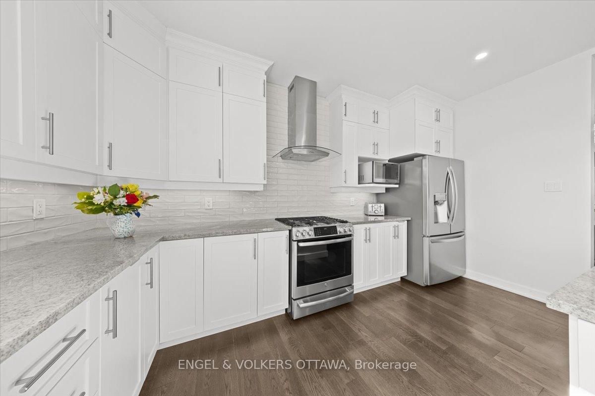 110 Pioneer Road • Russell, ON photo 15
