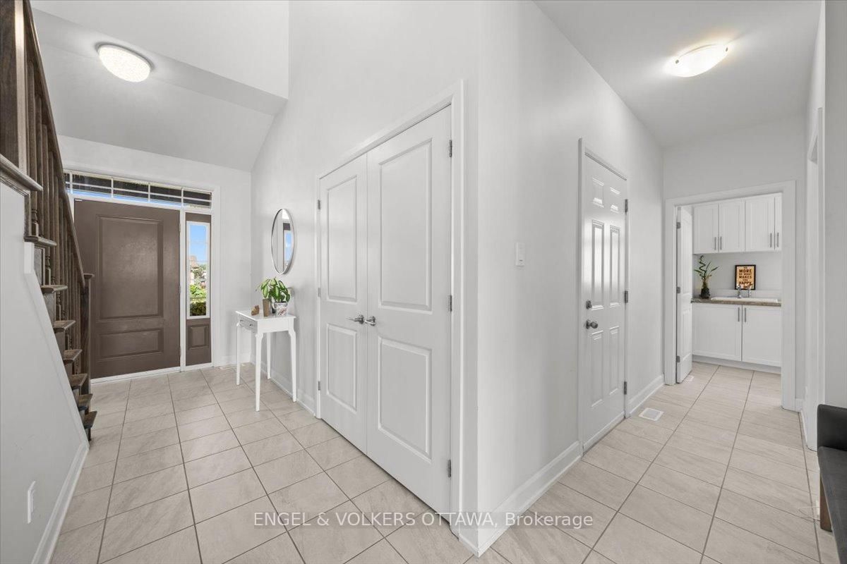 110 Pioneer Road • Russell, ON photo 2