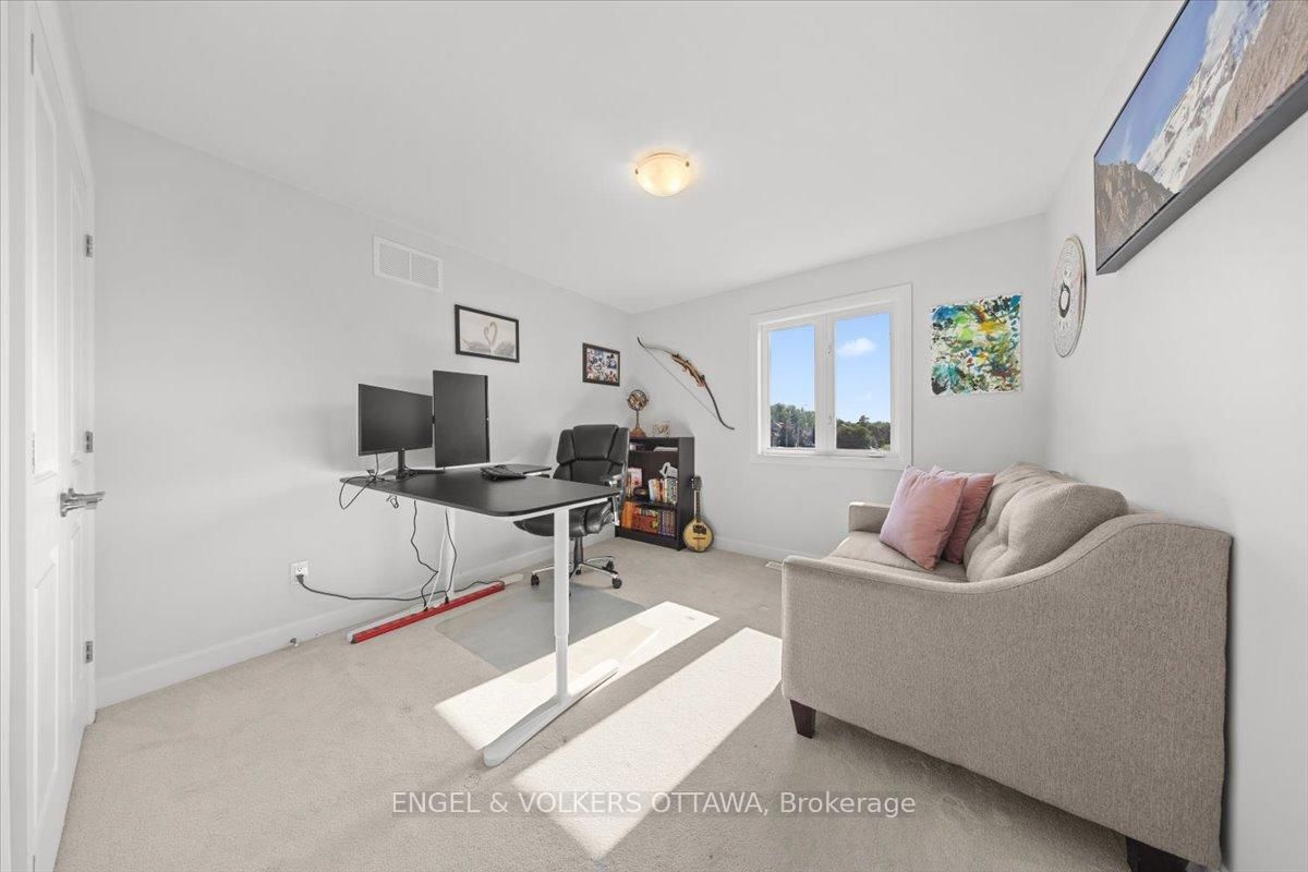 110 Pioneer Road • Russell, ON photo 22