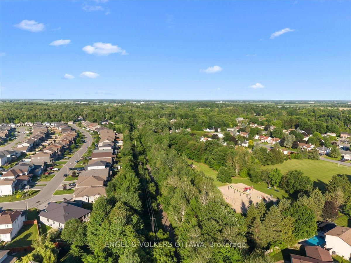 110 Pioneer Road • Russell, ON photo 45