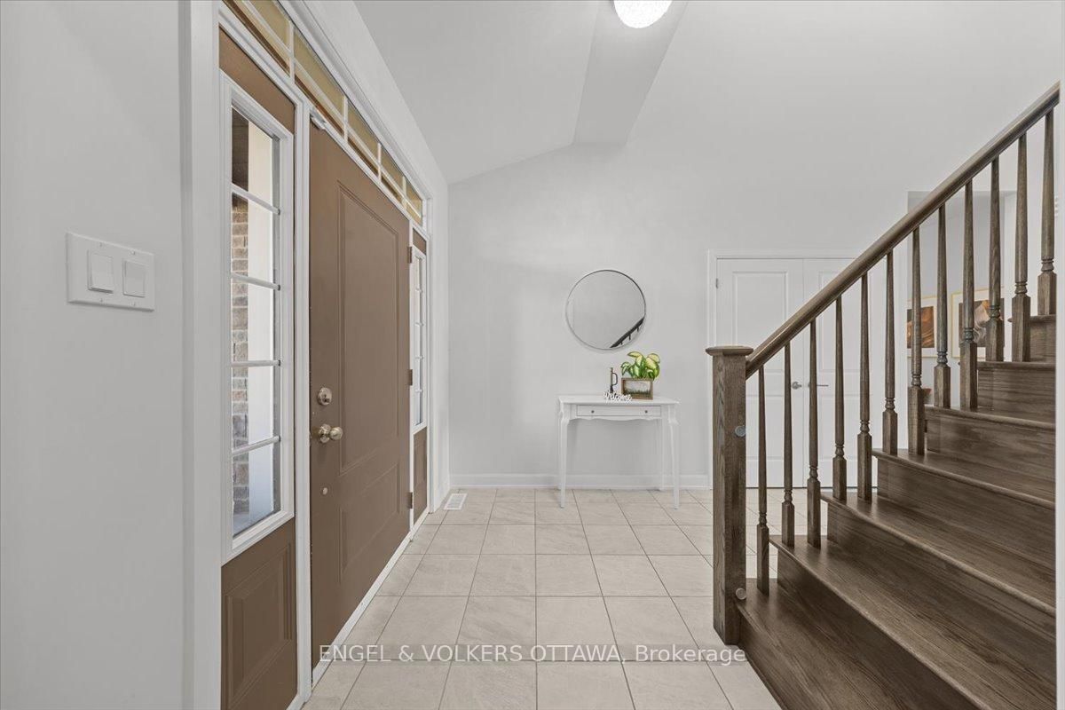 110 Pioneer Road • Russell, ON photo 6