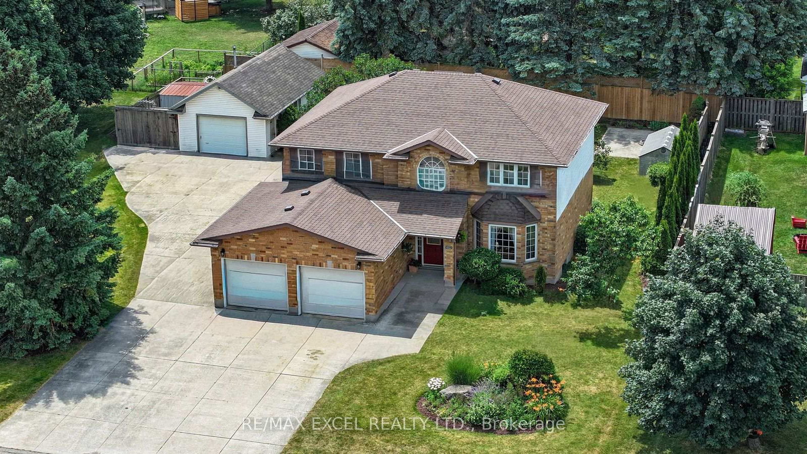 1032 Sunset Drive • Wellesley, ON photo 3