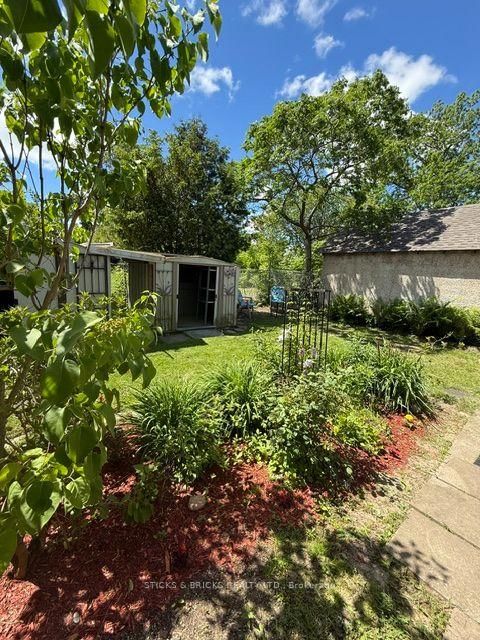 12 Cross Street • St. Catharines, ON photo 12