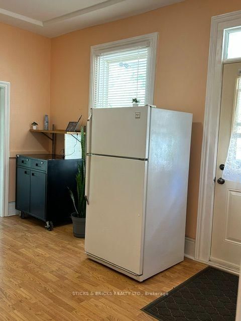 12 Cross Street • St. Catharines, ON photo 27
