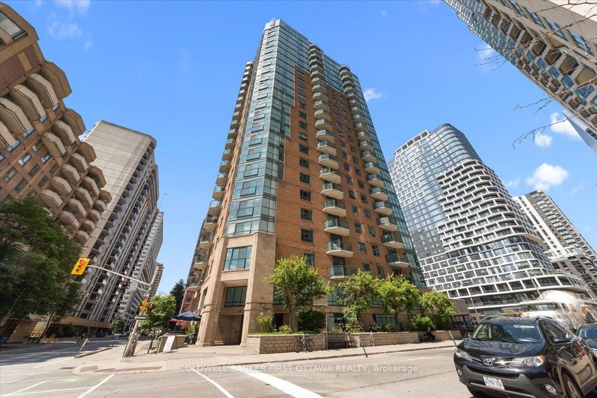 445 Laurier Avenue W • #1401 • Ottawa, ON photo 1