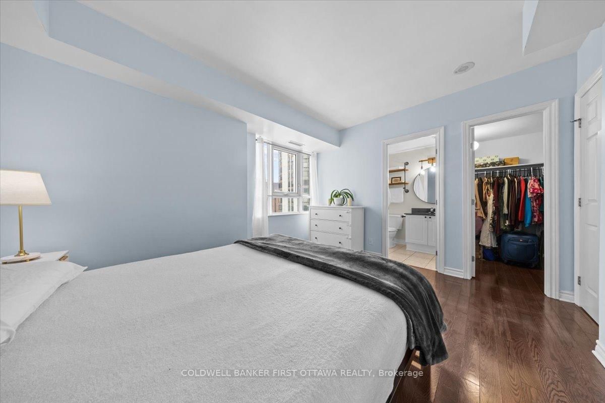 445 Laurier Avenue W • #1401 • Ottawa, ON photo 11