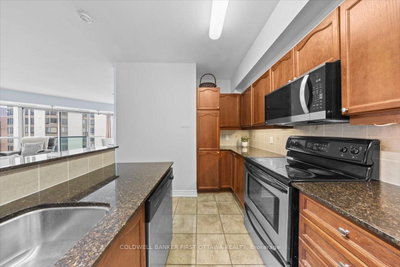 445 Laurier Avenue W • #1401 • Ottawa, ON photo 8