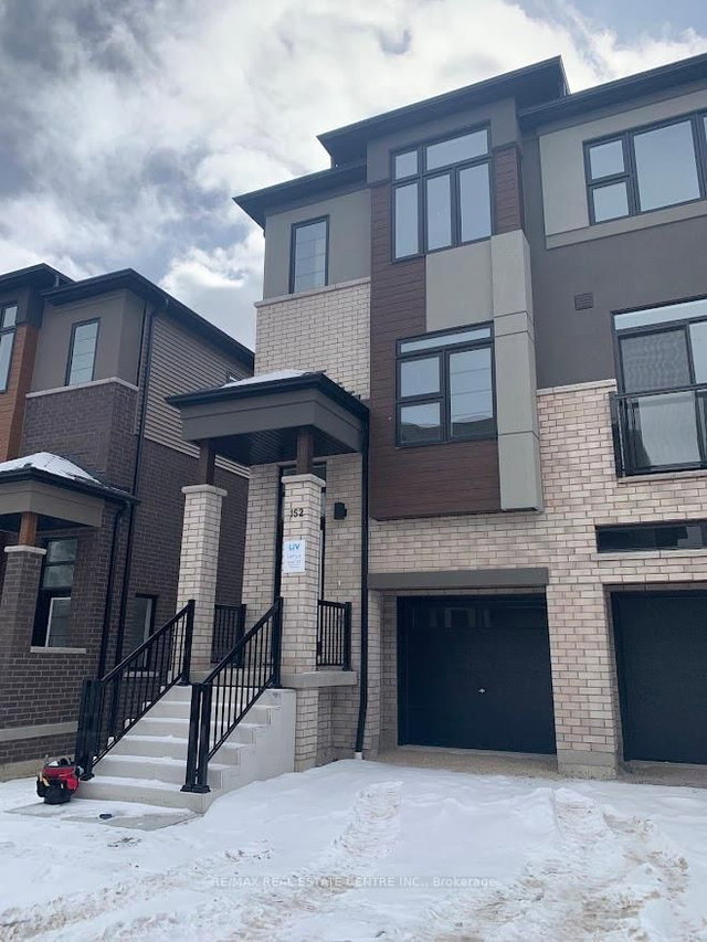 152 - 660 Colborne Street W