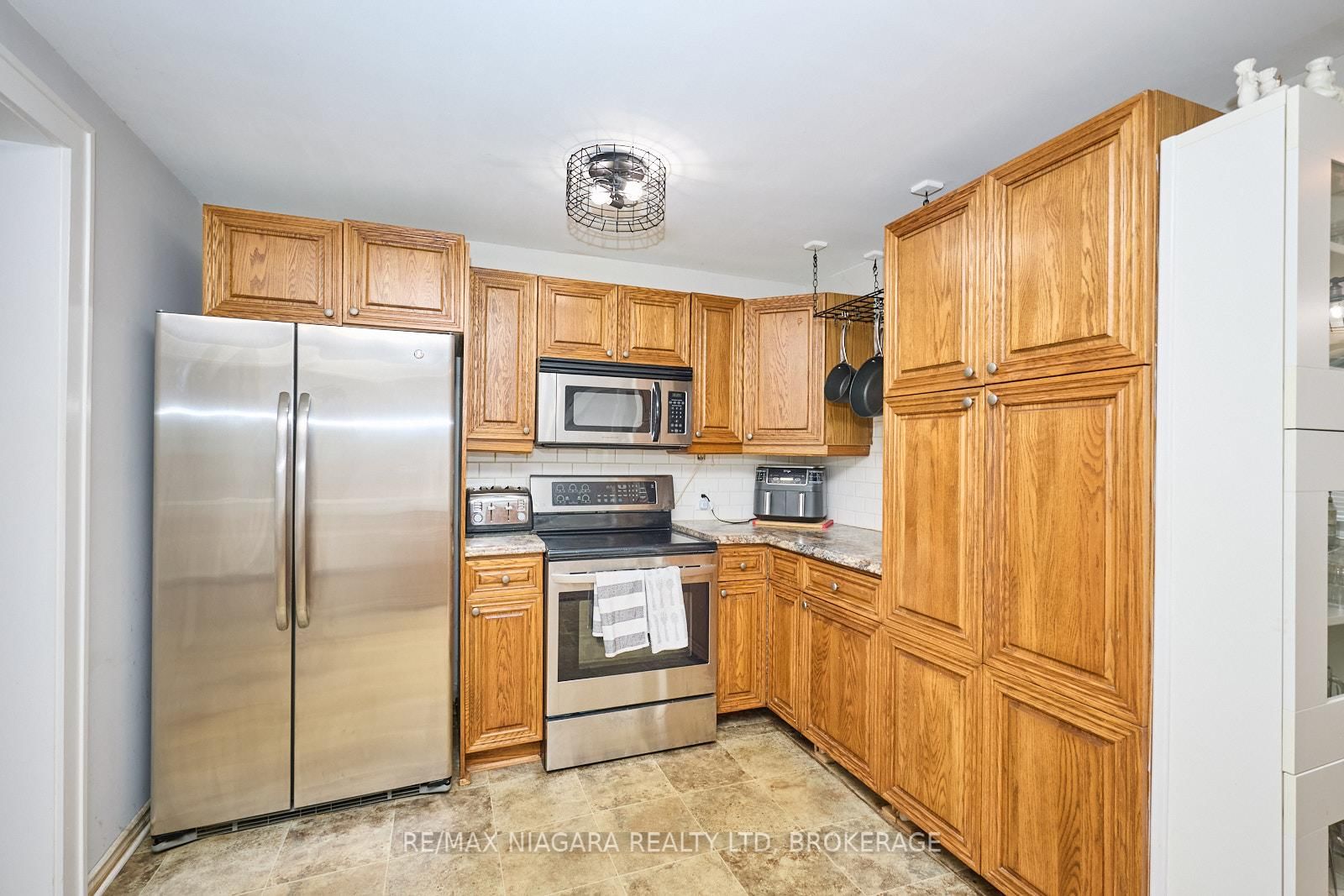 1444 Lakehurst Avenue • Fort Erie, ON photo 6