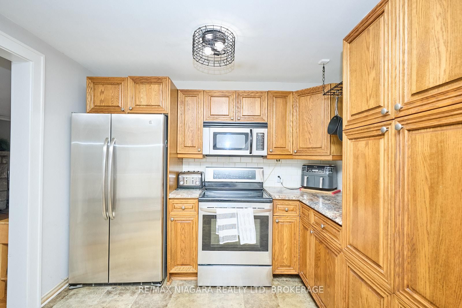 1444 Lakehurst Avenue • Fort Erie, ON photo 7