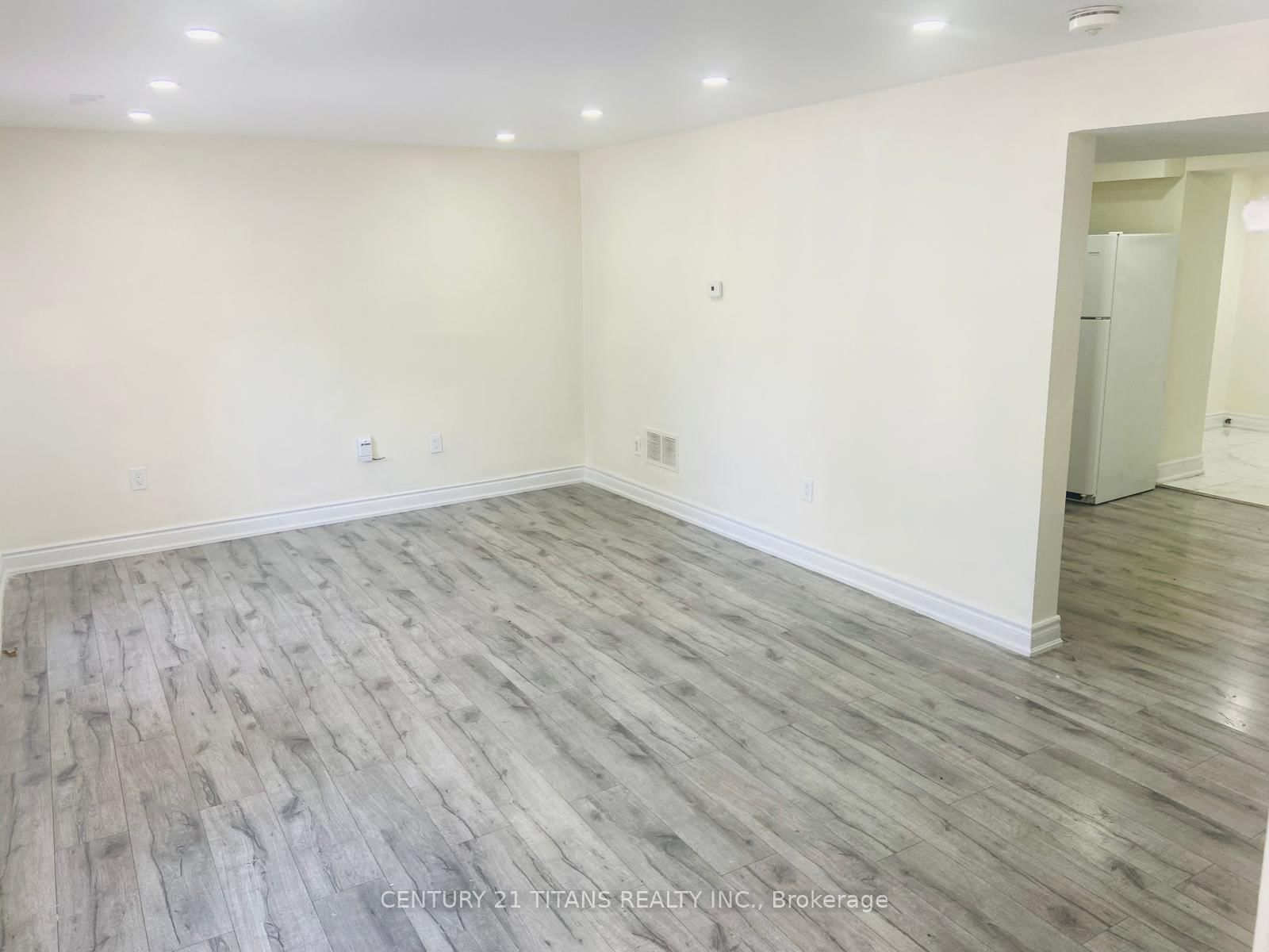 138-140 Grand Avenue E • Chatham-Kent, ON photo 4
