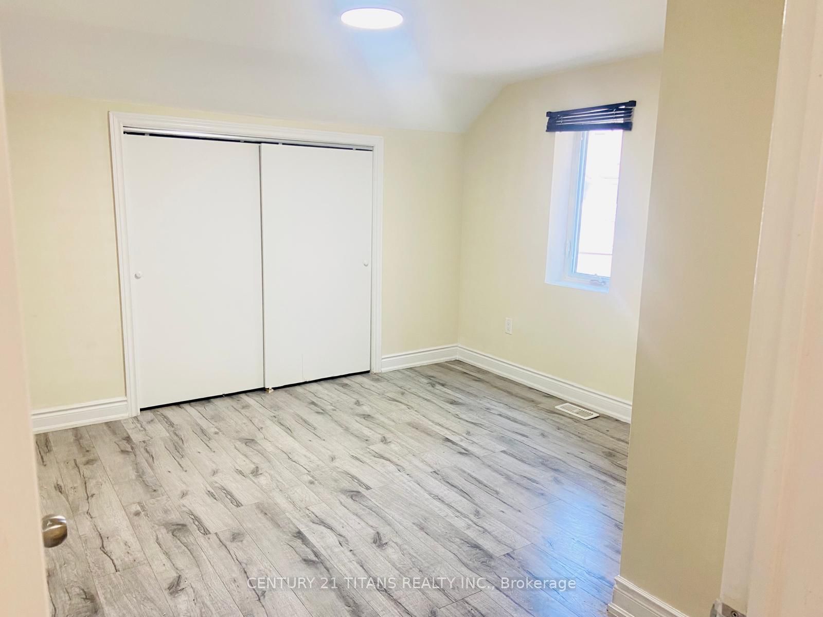 138-140 Grand Avenue E • Chatham-Kent, ON photo 5
