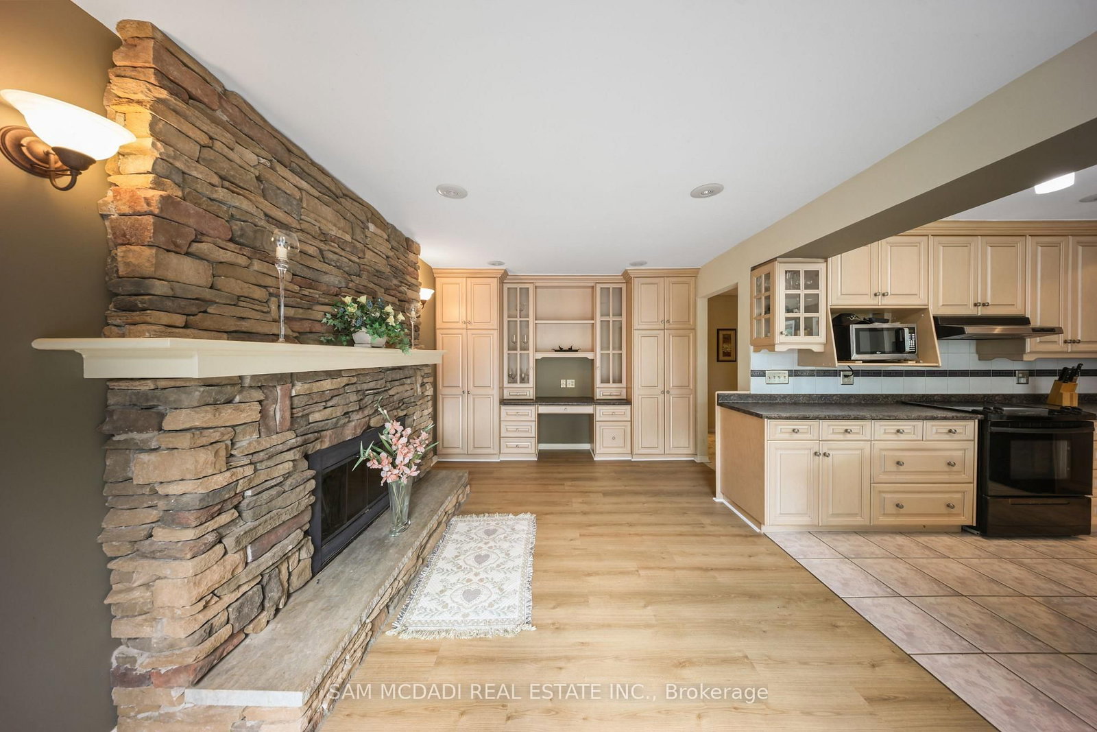 8 Nomad Court • Grimsby, ON photo 12