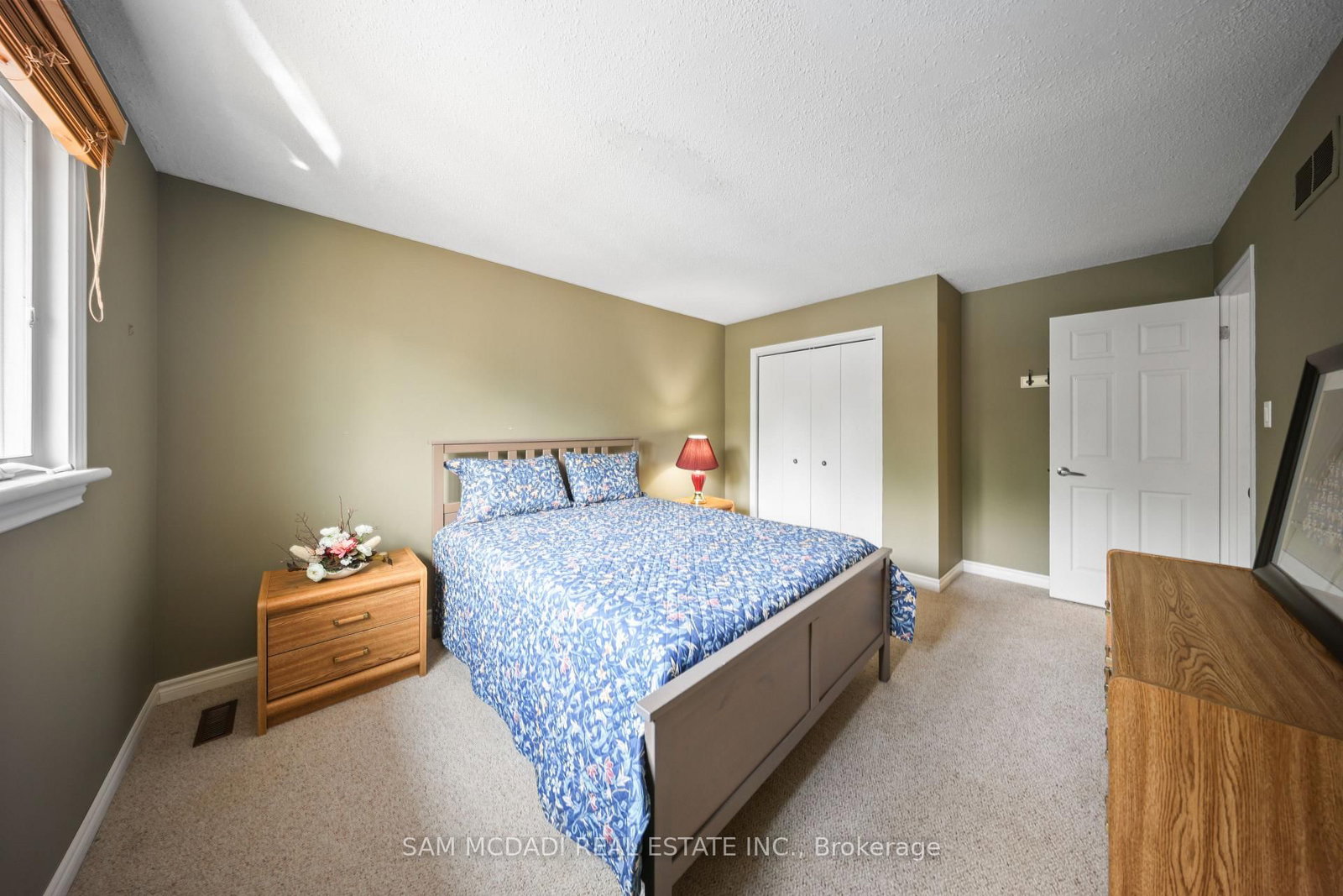8 Nomad Court • Grimsby, ON photo 19