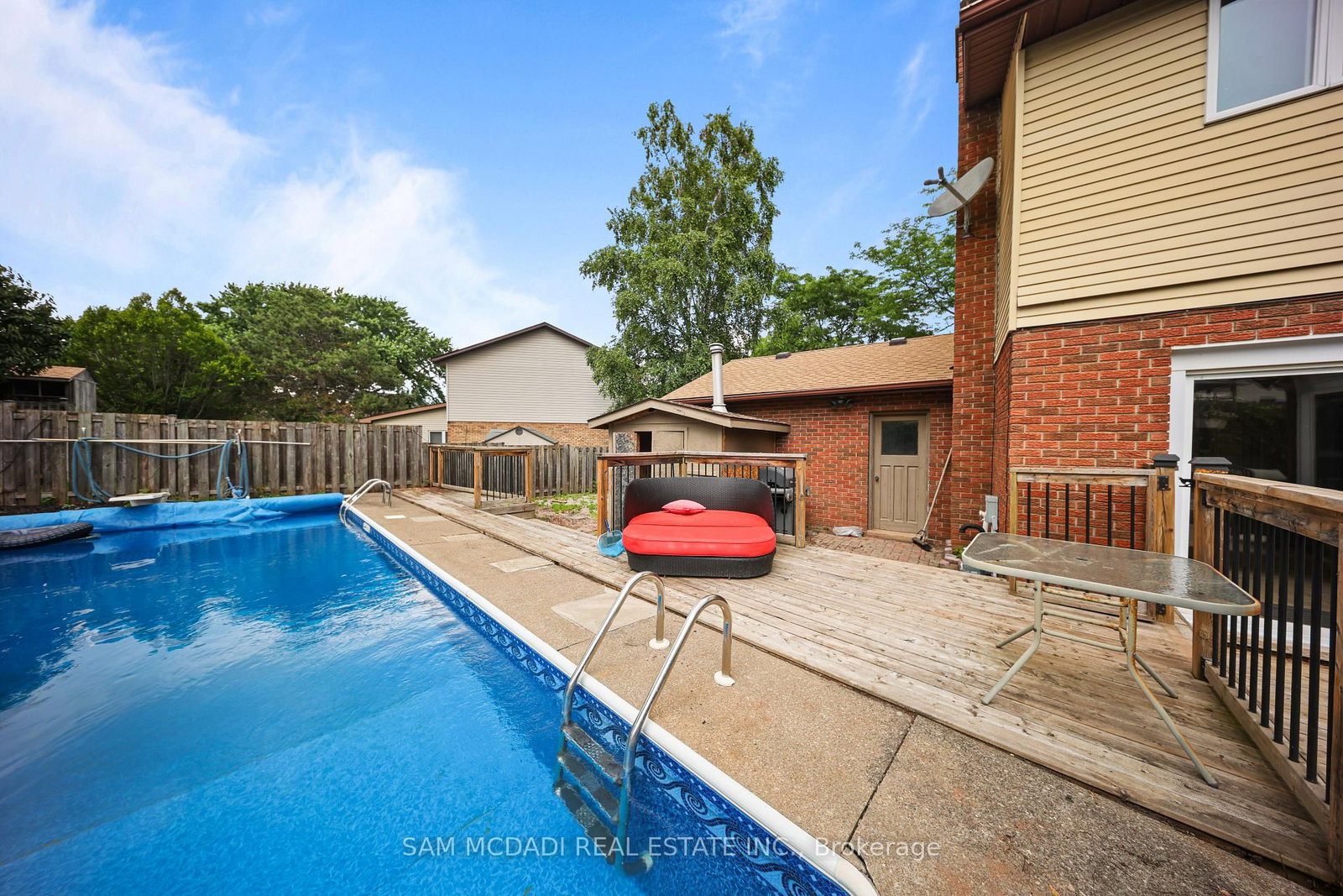 8 Nomad Court • Grimsby, ON photo 38