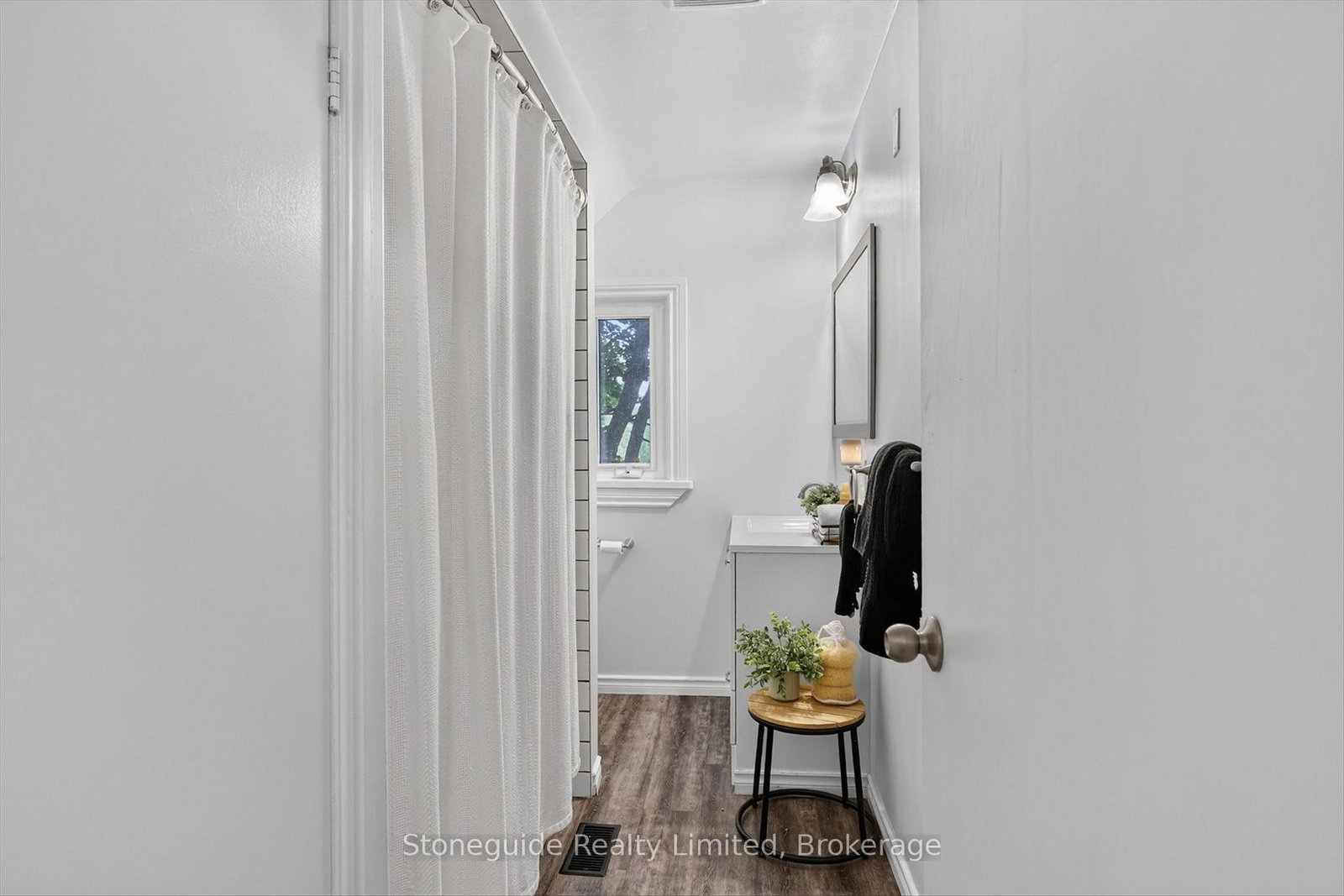 565 Riverside Drive • Peterborough, ON photo 24