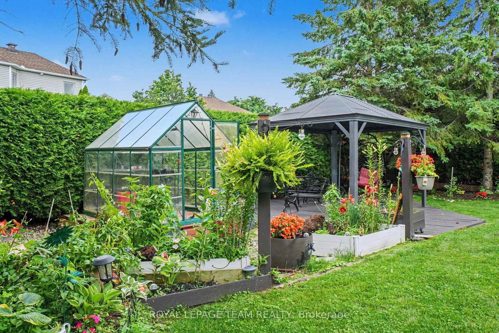 14 Elk Island Court • Kanata, ON photo 38