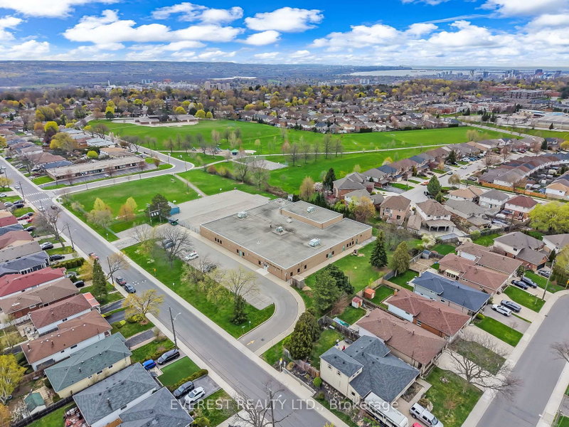27 Lavina Crescent, Hamilton