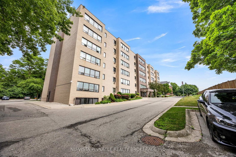 home for lease on 210-650 Cheapside Street