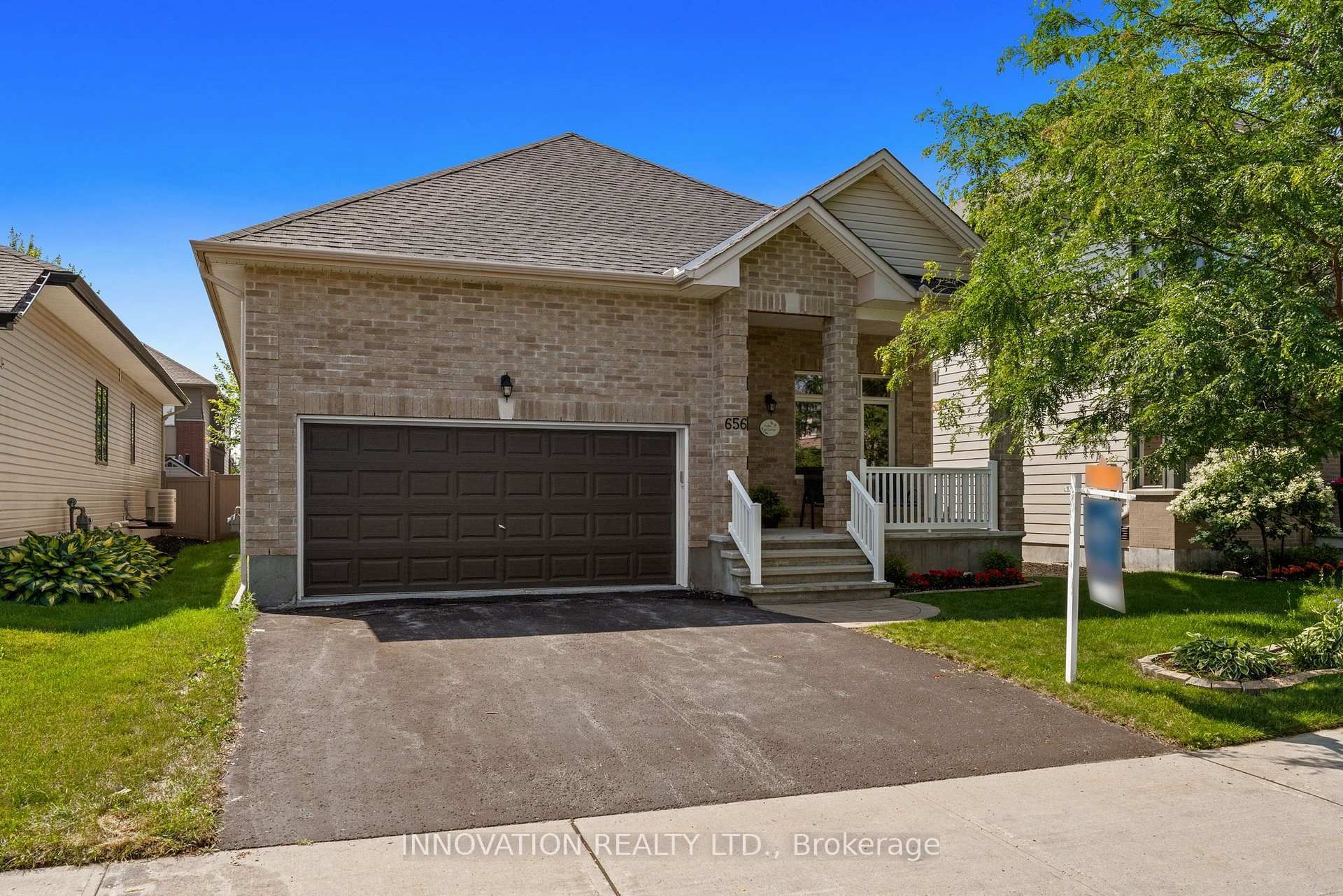 656 Bridleglen Crescent, Ottawa, ON