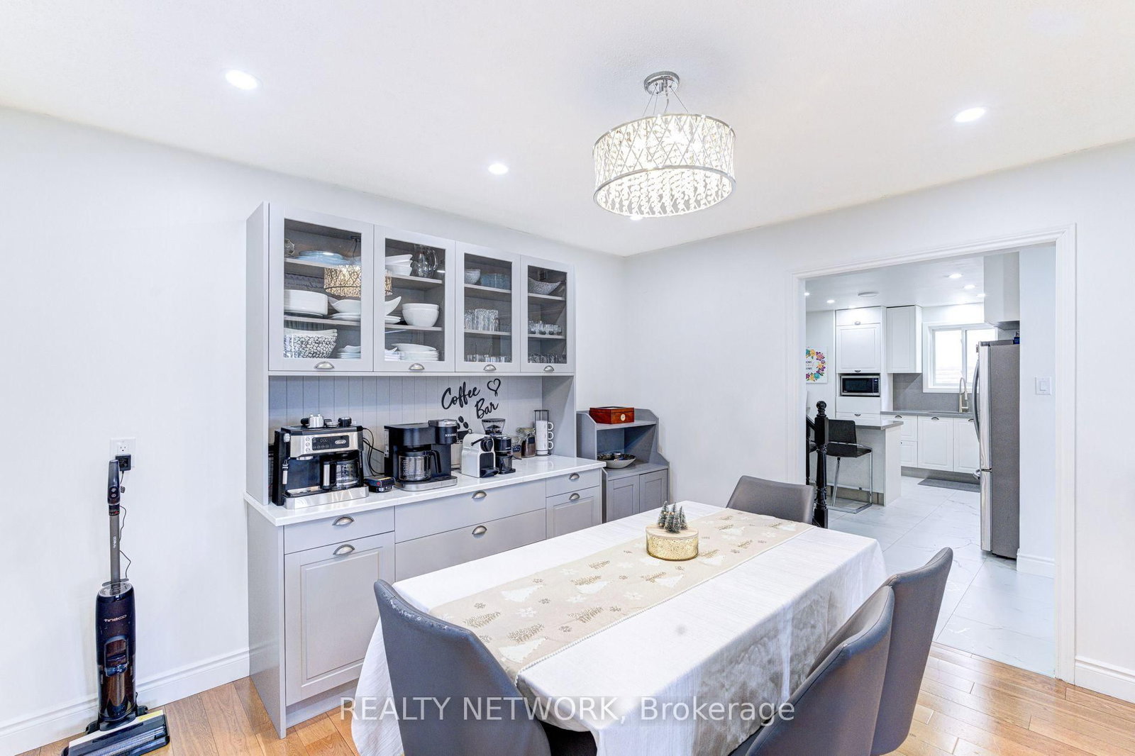 214 Merrilee Crescent • Hamilton, ON photo 13