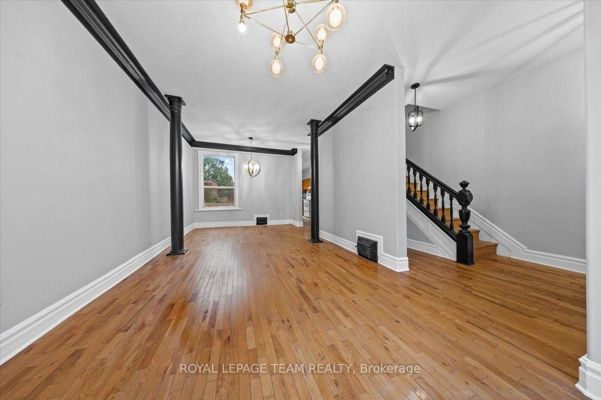 136 Elm Street • Ottawa, ON photo 23