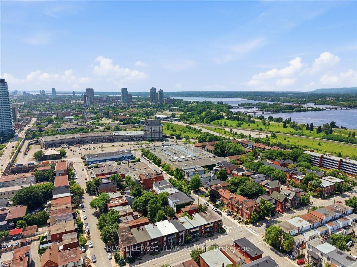136 Elm Street • Ottawa, ON photo 36