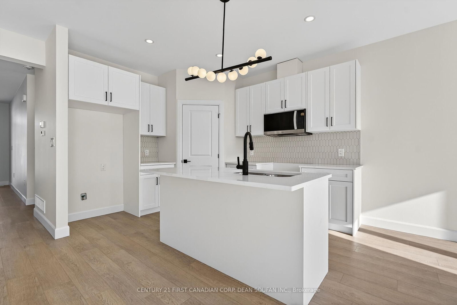 873 Catalpa Square, London North — photo 8