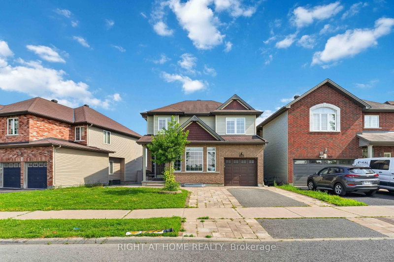 935 Rotary Way, Ottawa