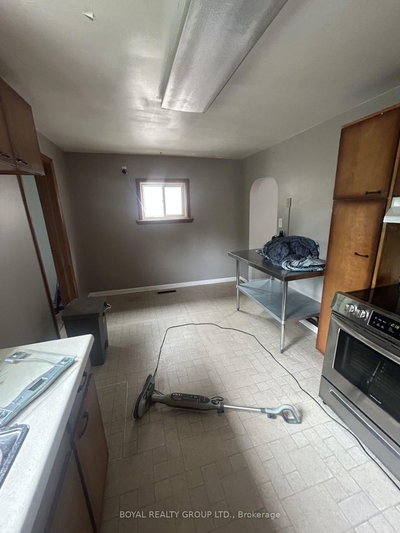 321 Cameron Street — photo 6