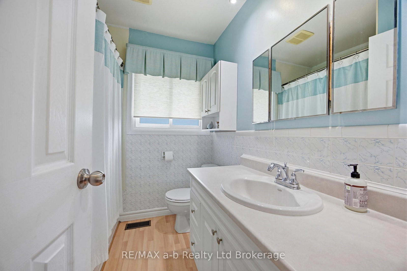 88 Hillside Avenue • Norfolk, ON photo 26