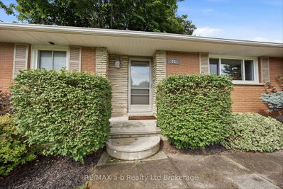 88 Hillside Avenue • Norfolk, ON photo 4