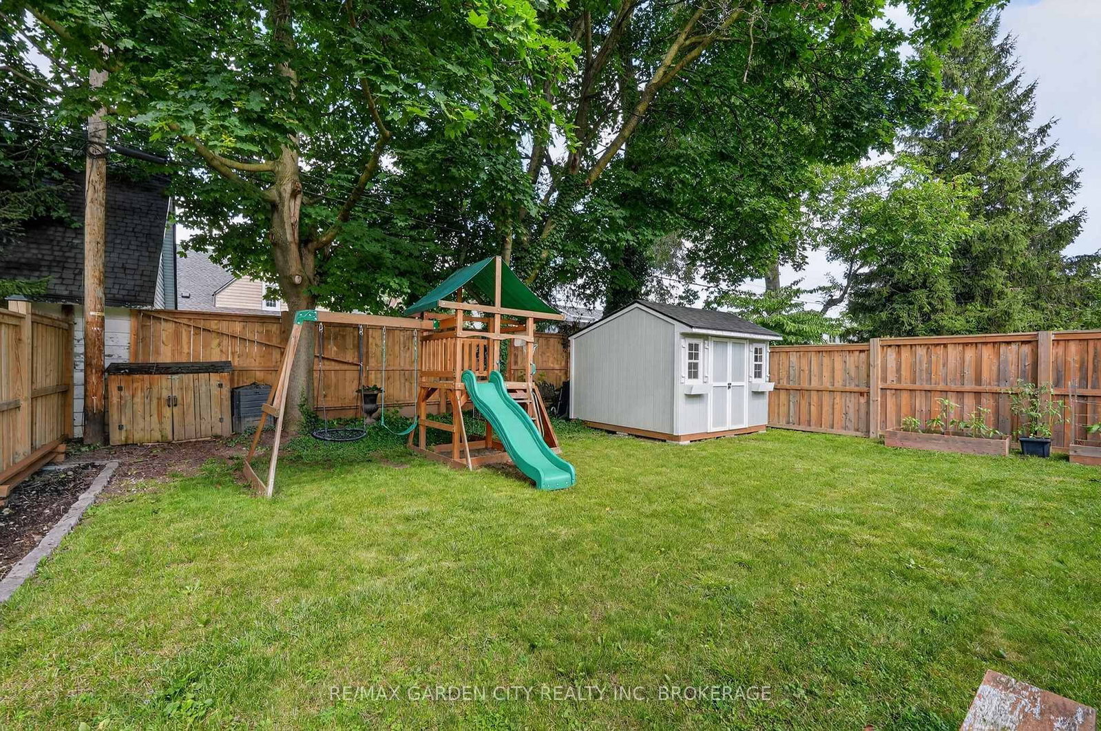 144 Highland Avenue • St. Catharines, ON photo 42