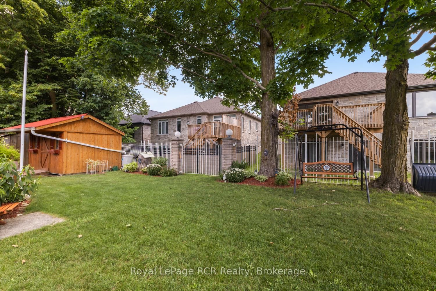 227 15th Avenue • Hanover, ON photo 33