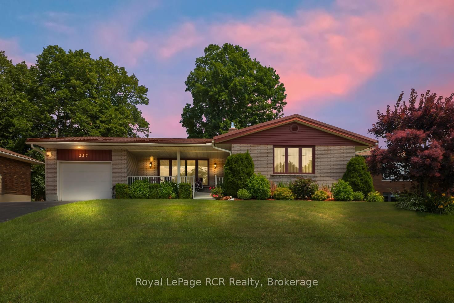 227 15th Avenue • Hanover, ON photo 39