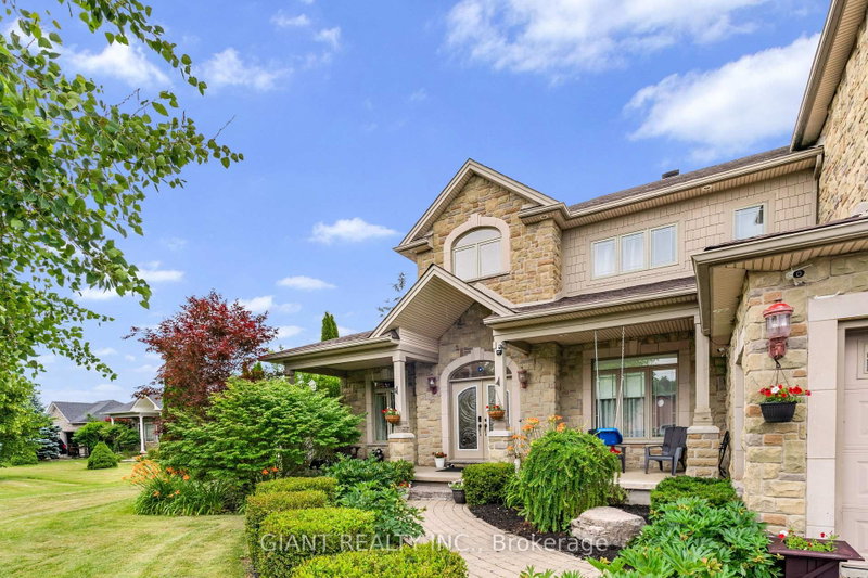 8 Orchard Drive