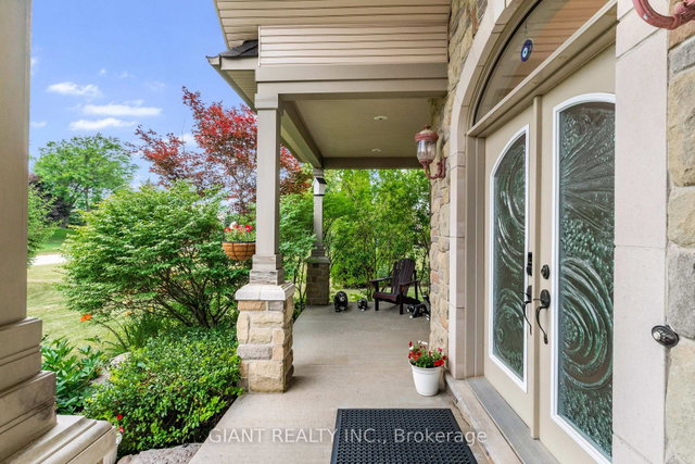 8 Orchard Drive