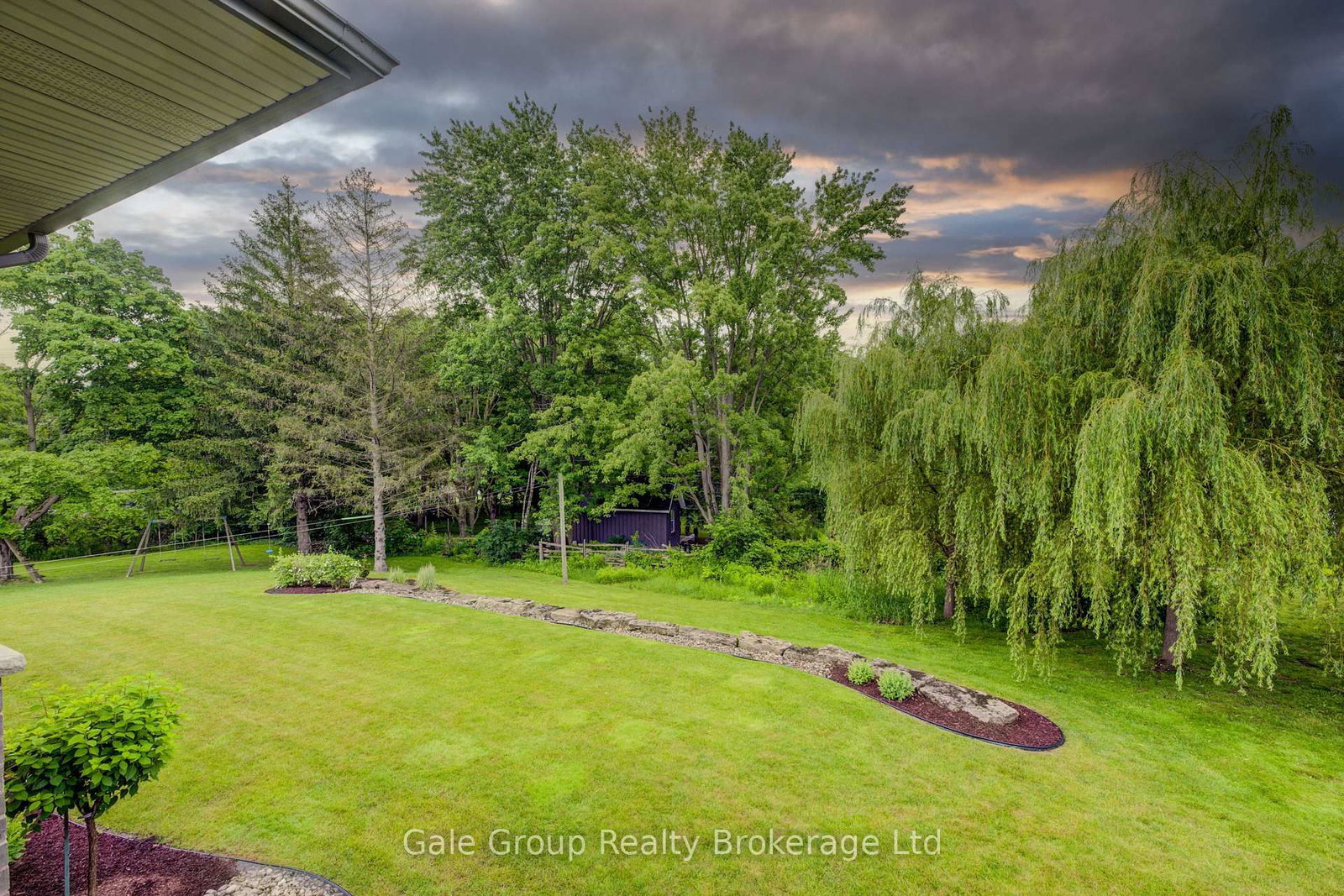8 Pittock Park Road • Woodstock, ON photo 47