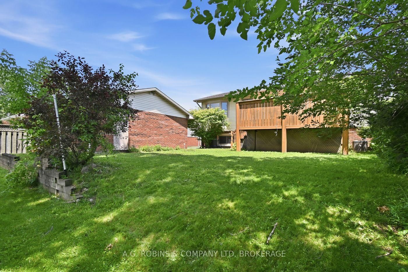 46 Dundonald Street • St. Catharines, ON photo 43