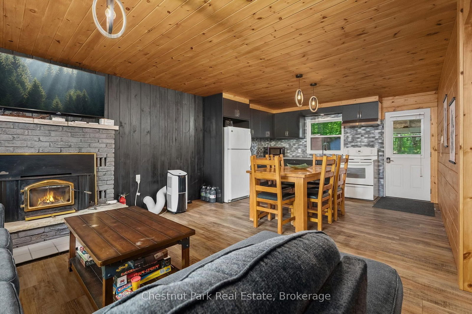 412 Sherwood Drive • Perry, ON photo 15