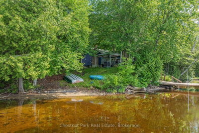 412 Sherwood Drive • Perry, ON photo 7
