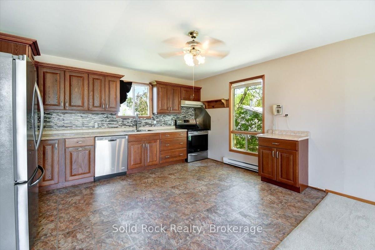 1823 2nd Line East • Trent Hills, ON photo 4