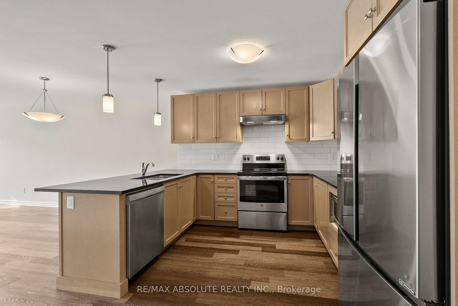 971 LEISHMAN Drive • Almonte, ON photo 5