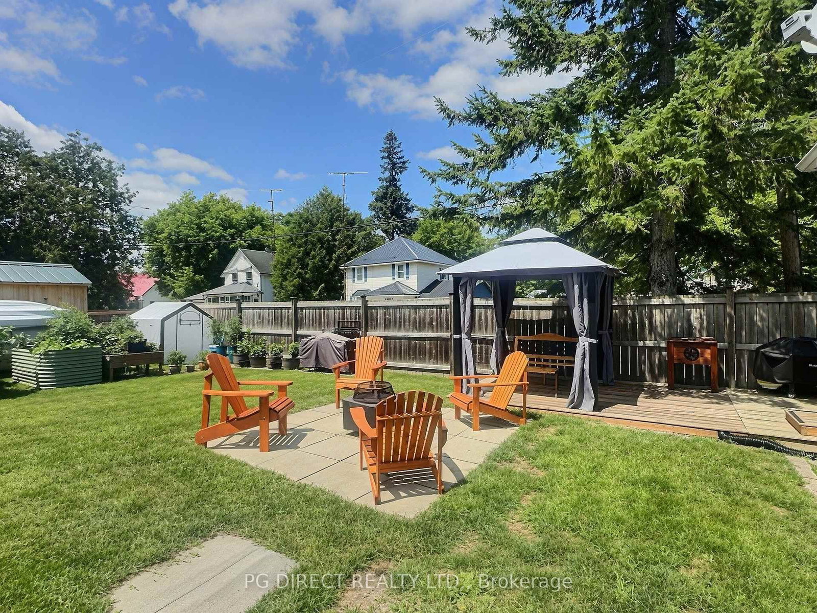 66 King Street • Rideau Lakes, ON photo 3