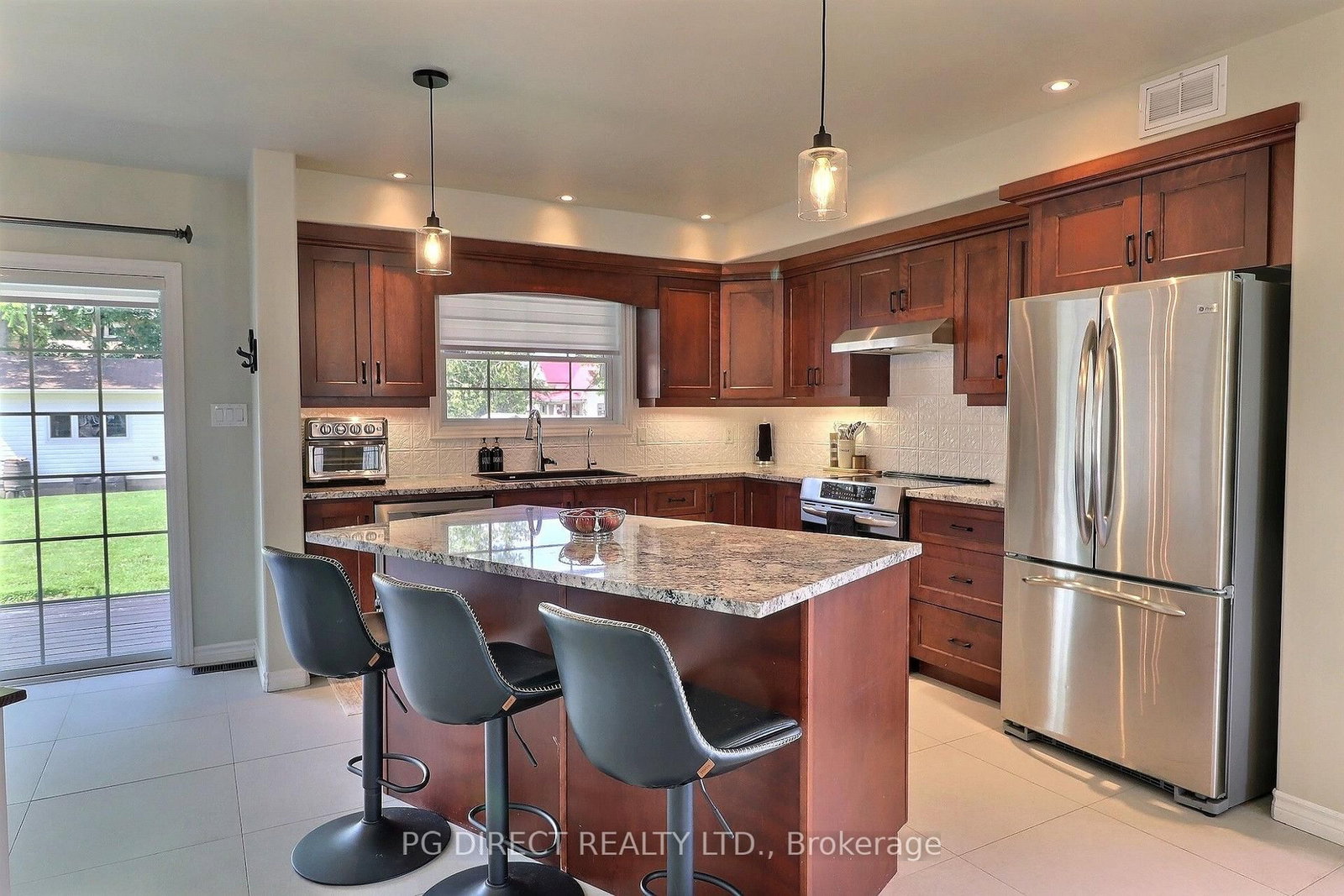 66 King Street • Rideau Lakes, ON photo 9