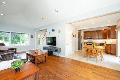 58 Meredith Drive — photo 5